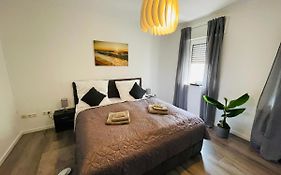 gemütlich*Nespresso*Netflix*Arbeitsplatz*Parkplatz